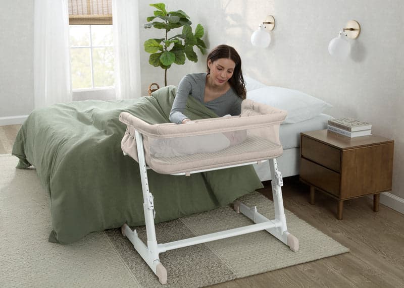 Delta Children babyGap Whisper Bedside Bassinet