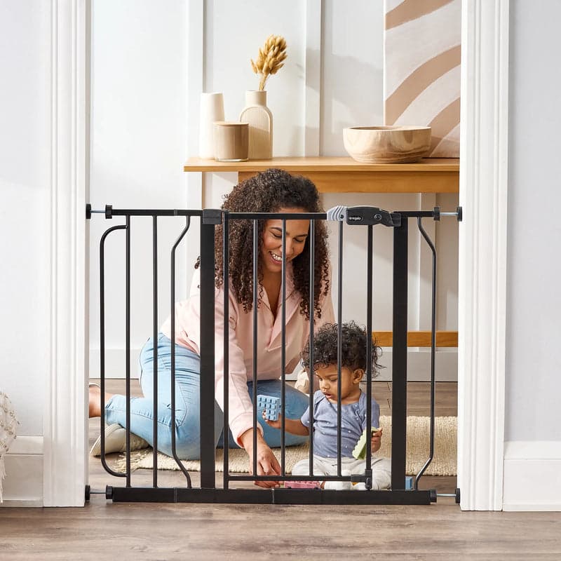 Regalo Easy Step Walk-Thru Baby Gate